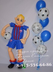 безмен-екатерина-фигуры-из-шаров-брянск-шарики-брянск-футболист-из-шаров