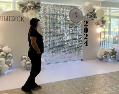 фотозона-на-выпускной-заказатьб-в-брянске